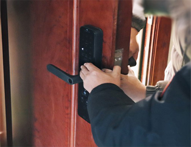 西盟24小时上门开锁公司